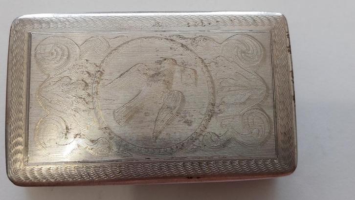 Zilveren snuifdoosje 1846 duif met post., Antiek en Kunst, Antiek | Goud en Zilver, Ophalen