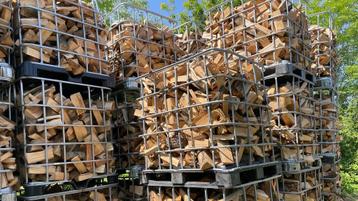 Gedroogd haardhout KORTING bij afname van 4,8 kuub zie adv✅ beschikbaar voor biedingen