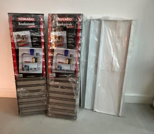 *NIEUW* 2x Tomado Boekenrek, Huis en Inrichting, Kasten | Stellingkasten, Nieuw, Ophalen