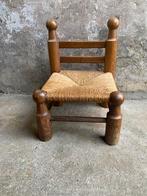 Brutalist lage eiken stoel  design Dudouyt, Riet of Rotan, Dufouyt, Bruin, Frankrijk