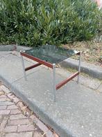 Vintage bijzettafel jaren 60 van  Fristho William, Ophalen of Verzenden, Gebruikt, Minder dan 55 cm