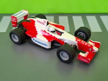 Minichamps - Toyota TF102 Formule 1 [wit] 1/55 beschikbaar voor biedingen