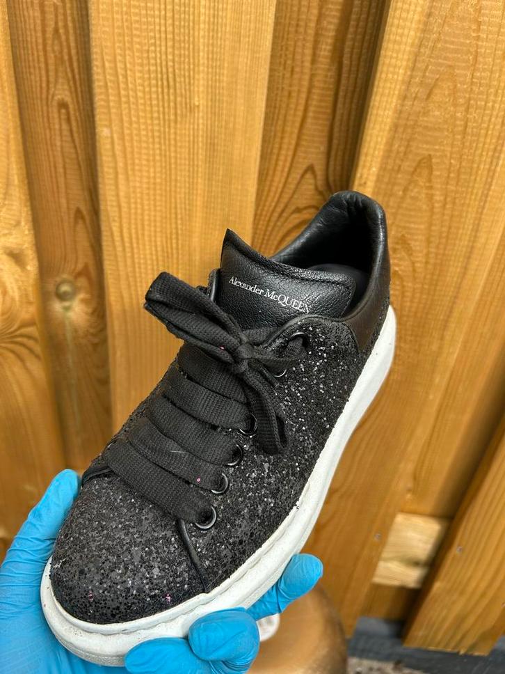 Alexander McQueen Sneakers - Zwart Glitter, Kleding | Dames, Schoenen, Gedragen, Sneakers of Gympen, Zwart, Ophalen of Verzenden