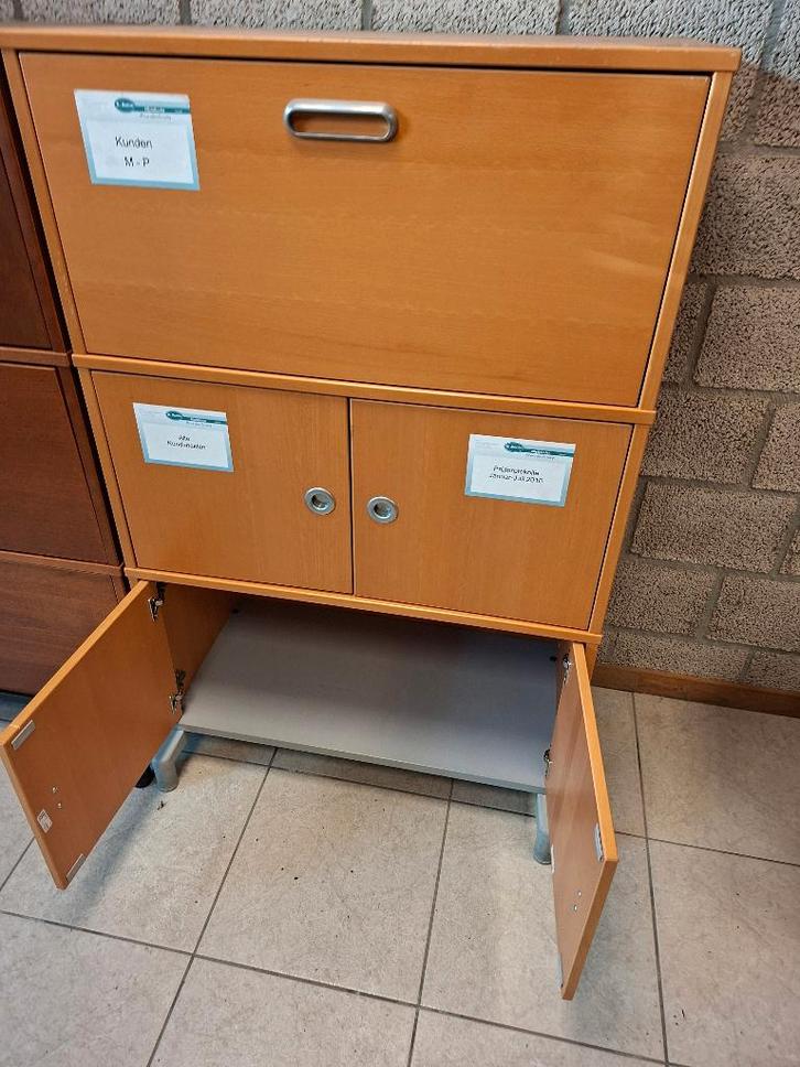 houten kasten van IKEA opruim prijzen voor € 10,- per stuk., Huis en Inrichting, Kasten | Kledingkasten, Zo goed als nieuw, 100 tot 150 cm