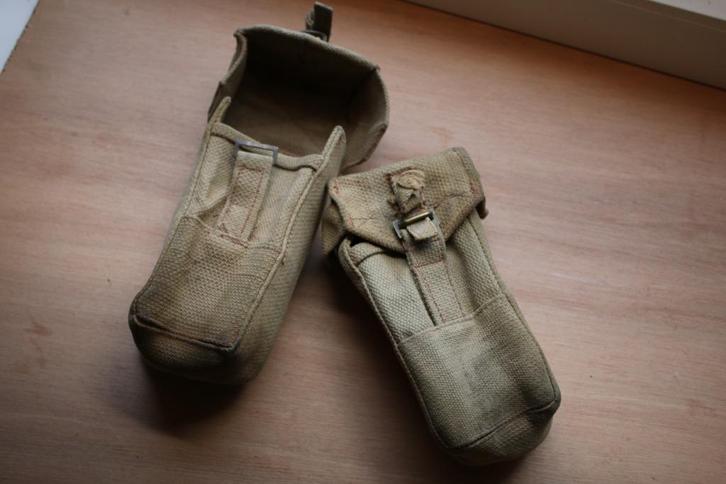 2 FAL magazijntassen aangekocht in libanon, Verzamelen, Militaria | Algemeen, Landmacht, Overige typen, Nederland, Ophalen of Verzenden