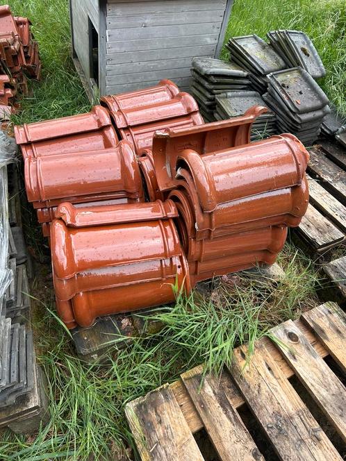 Geglazuurde nokvorsten Laumans Tegelen, Doe-het-zelf en Verbouw, Dakpannen en Dakbedekking, Nieuw, Dakpannen, Steen of Klei, Rood