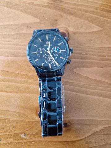 Horloge  beschikbaar voor biedingen