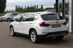 Bmw X1 sDrive18i Trekhaak/Bluetooth/PDC/Clima, Auto's, BMW, Euro 6, 4 cilinders, 150 pk, Wit