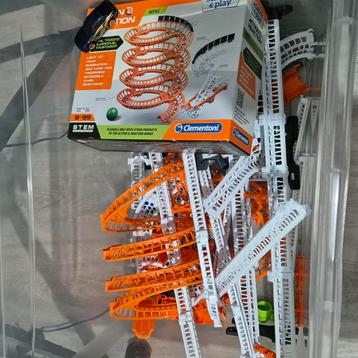 Action Reaction knikkerbaan. beschikbaar voor biedingen