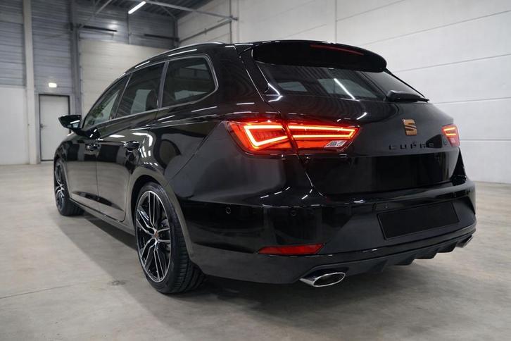 Seat Leon 2.0 TSI 290PK Dsg-7 2019 Zwart, Auto's, Seat, Particulier, Leon, Achteruitrijcamera, Adaptieve lichten, Adaptive Cruise Control