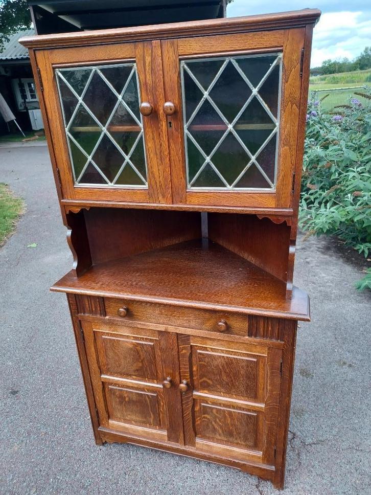 hoekkast met glas en lood deurtjes en veel ruimte met lade, Huis en Inrichting, Kasten | Vitrinekasten, Gebruikt, 100 tot 150 cm