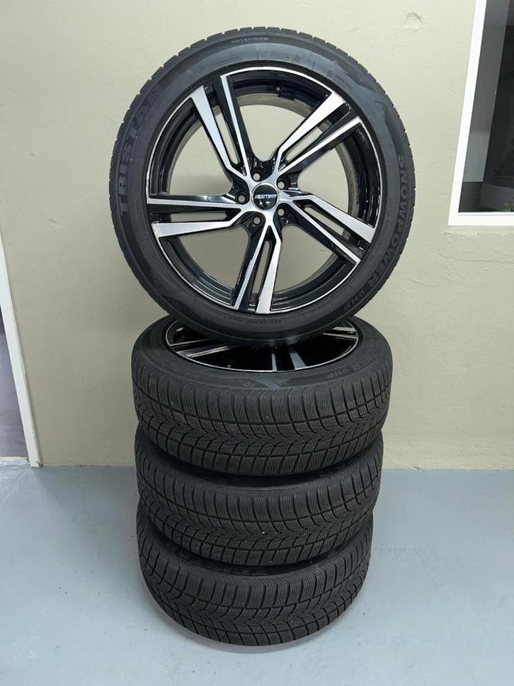 Volvo XC60 Velgen GMP Winterbanden 20 Inch, Auto-onderdelen, Banden en Velgen, Banden en Velgen, Winterbanden, 20 inch, 235 mm