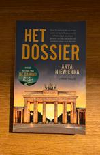 Anya Niewierra - Het dossier, Boeken, Thrillers, Ophalen of Verzenden, Zo goed als nieuw, Nederland, Anya Niewierra