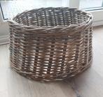Kerstboom mand/rok, Huis en Inrichting, Woonaccessoires | Schalen en Manden, Ophalen of Verzenden, Zo goed als nieuw, Rond, Riet