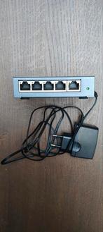 Tp link 5 port Gigabit desktop switch, Computers en Software, Netwerk switches, Ophalen of Verzenden, Zo goed als nieuw