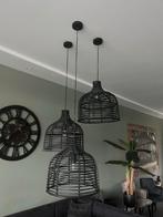 3 zwarte lampen, Huis en Inrichting, Lampen | Hanglampen, 50 tot 75 cm, Ophalen of Verzenden, Zo goed als nieuw, Strak