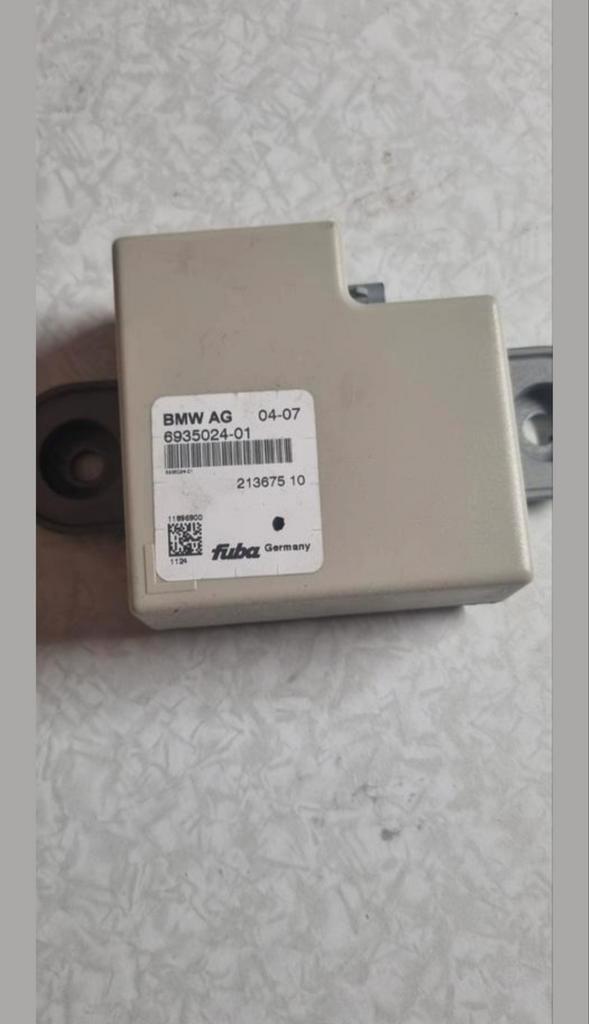 BACK UP VERSTERKER ANTENNE BMW E88 E90 E91 E92 E93 E60 F10, Auto diversen, Overige Auto diversen, Ophalen of Verzenden