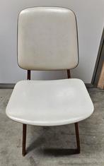 4x vintage stoel beige skai leer met houten poten, Huis en Inrichting, Stoelen, Ophalen, Gebruikt, Overige kleuren, Leer