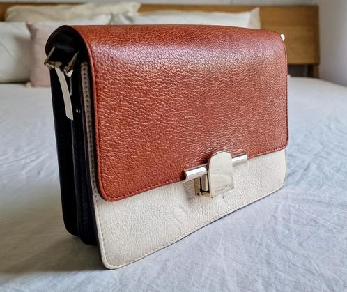 Shoulder bag Massimo Dutti - real leather - limited edition, Sieraden, Tassen en Uiterlijk, Tassen | Damestassen, Zo goed als nieuw