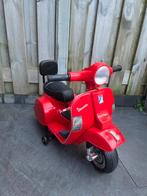 Kinder vespa (electrische scooter), Kinderen en Baby's, Speelgoed | Buiten | Accuvoertuigen, Ophalen, Zo goed als nieuw