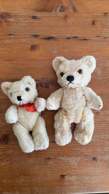 Set van 2 vintage teddyberen – 21 cm & 25 cm – hard gevuld beschikbaar voor biedingen