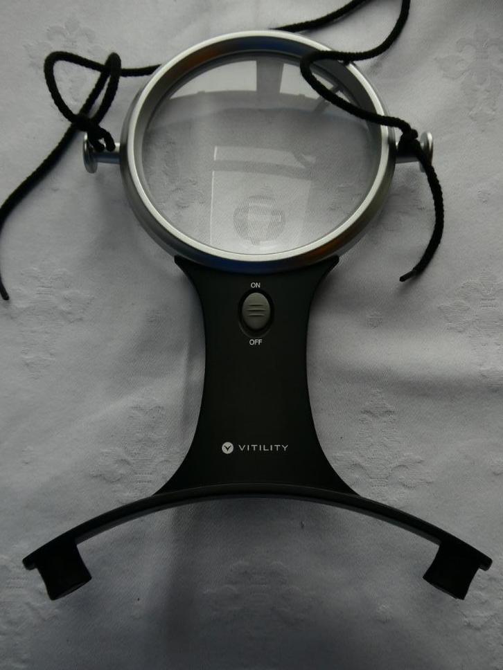 handsfree loeplamp voor lezen/borduren, met ledlamp, Hobby en Vrije tijd, Vergrootglazen, Loepen en Loeplampen, Gebruikt, Vergrootglas of Loep