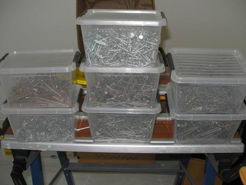 8 Dozen spijkers (2/3 kilo) voor leuk bod te koop., Doe-het-zelf en Verbouw, IJzerwaren en Bevestigingsmiddelen, Nieuw, Spijkers
