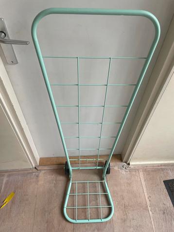 Vintage Groene Trolley beschikbaar voor biedingen