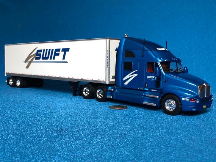 Kenworth T2000 & trailer Swift! Nieuw! KIJK!, Hobby en Vrije tijd, Modelauto's | 1:50, Zo goed als nieuw, Bus of Vrachtwagen, Overige merken