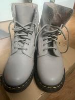 Grijze Dr. Martens  leren Laarzen maat 41, Lage of Enkellaarzen, Ophalen of Verzenden, Grijs, Gedragen