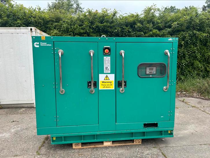 Cummins 4BTAA3.G14 C55D5E 55 kVA aggregaat weinig uur!, Doe-het-zelf en Verbouw, Aggregaten, Zo goed als nieuw, Dieselolie, Ophalen of Verzenden