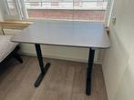 IKEA elektrisch bureau – hoog laag verstelbaar, Huis en Inrichting, Bureaus, Ophalen, Elektrisch, Gebruikt, Bureau