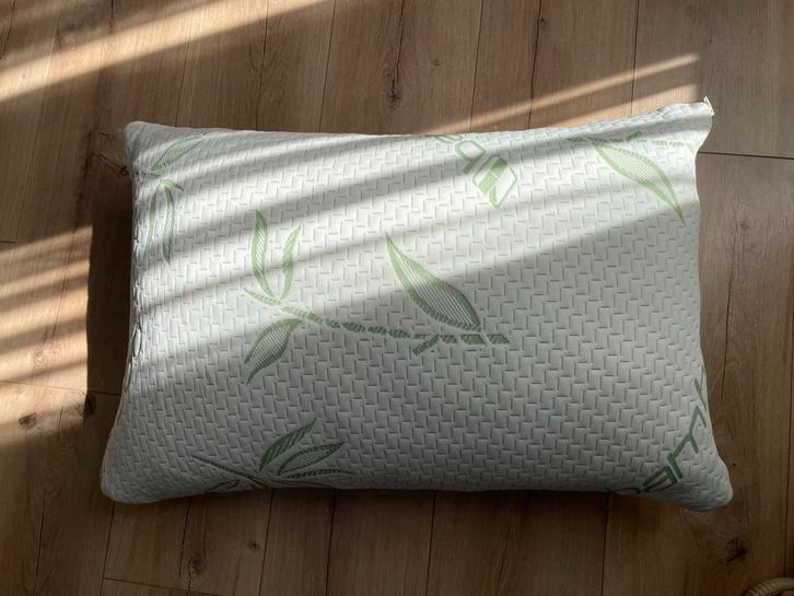 Bamboe Hoofdkussen - Nieuw, Huis en Inrichting, Woonaccessoires | Kussens, Nieuw, Wit, Vierkant, Ophalen of Verzenden