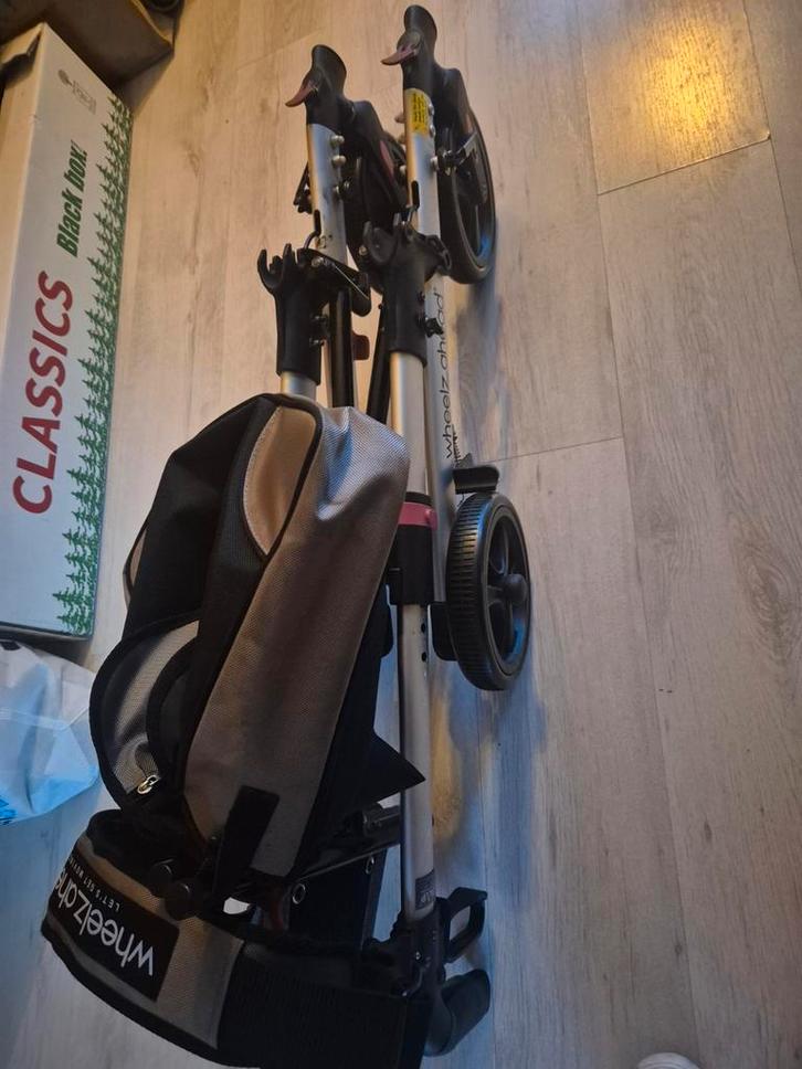 WheelzAhead TRACK Rollator – Lichtgewicht & Dubbel Opvouwbaa, Diversen, Rollators, Nieuw, Lichtgewicht, Ophalen