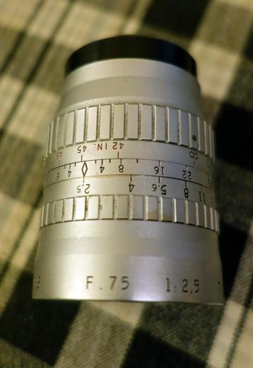 Angenieux 75mm C-mount 1:2.5 Cine 16mm Telelens Type P3 1965 beschikbaar voor biedingen