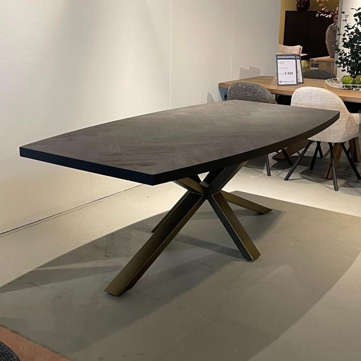 Eetkamertafel Metaluxe Henders en Hazel, Huis en Inrichting, Tafels | Eettafels, Nieuw, 100 tot 150 cm, 200 cm of meer, Vijf personen of meer