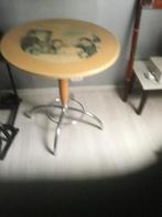 Vintage tafeltje, Huis en Inrichting, Tafels | Bijzettafels, Minder dan 55 cm, Metaal of Aluminium, Zo goed als nieuw, Ophalen