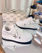 Louis Vuitton Air Force 1 Sneakers - Nieuwstaat!, Kleding | Heren, Schoenen, Ophalen of Verzenden, Zo goed als nieuw, Wit, Sneakers of Gympen