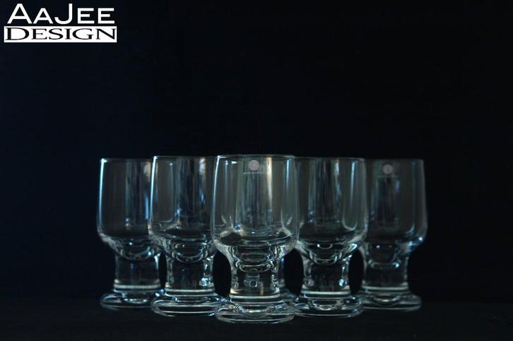 Iittala Finland - Tapio Wirkkala - Shotglas - Joiku - 1973, Verzamelen, Glas en Borrelglaasjes, Zo goed als nieuw, Borrel- of Shotglas