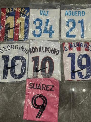 Voetbalshirts - Verschillende Teams & Spelers beschikbaar voor biedingen