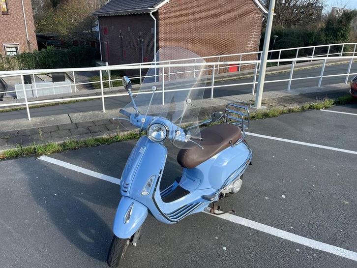 Scooter Vespa Primavera 2018 snor 25 km, Fietsen en Brommers, Scooters | Vespa, Gebruikt, Overige modellen, Maximaal 25 km/u, Benzine