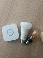 Philips hue bridge + twee lampen, Huis en Inrichting, Lampen | Losse lampen, Led-lamp, Minder dan 30 watt, Zo goed als nieuw, E27 (groot)
