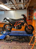 KTM 690 SMC R 2021 Dealer onderhouden, Motorrijbewijs A, 1 cilinder, SuperMoto, LED Verlichting