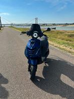 Zip 50cc 4 takt, Fietsen en Brommers, Scooters | Piaggio, Ophalen, Zo goed als nieuw, Zip