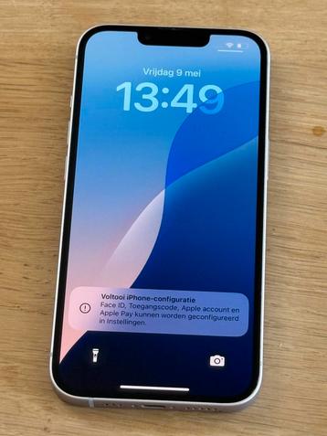 Prachtige iPhone 14 Purple 128GB, met 100% batterijconditie! beschikbaar voor biedingen
