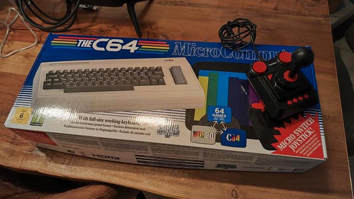 TheC64 Maxi met 2 joysticks - Retro Gaming, Computers en Software, Vintage Computers, Ophalen of Verzenden