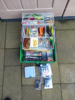 Nieuwe Sensas Viskoffer gevuld met kunstaas., Watersport en Boten, Ophalen of Verzenden, Nieuw, Overige typen