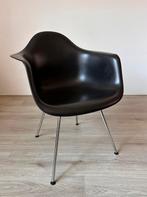 4 Vitra Dax design stoelen, Ophalen, Gebruikt, Zwart