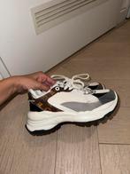 Louis vuitton sneakers, Kleding | Dames, Schoenen, Ophalen of Verzenden, Zo goed als nieuw, Sneakers of Gympen