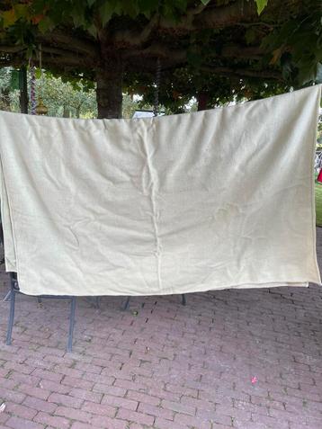 Wollen deken 200x180 beschikbaar voor biedingen